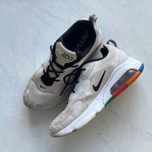 Nike Air Max 200